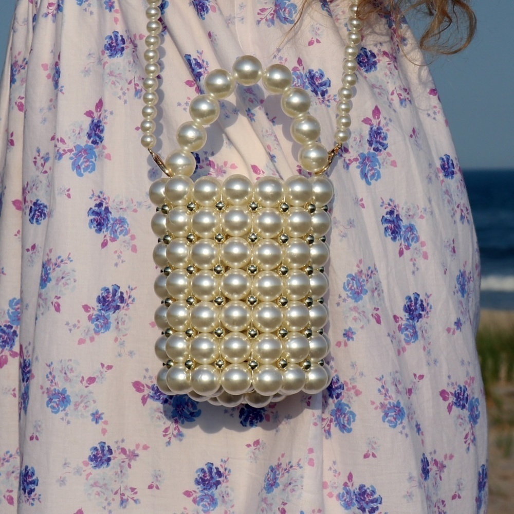 Host Pick! ๐ Gorgeous Pearl Bucket Mini Tote Haute Couture Handbag - Picture 13 of 16